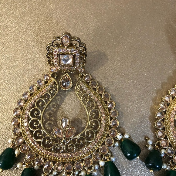 New - Picture 2 of 3